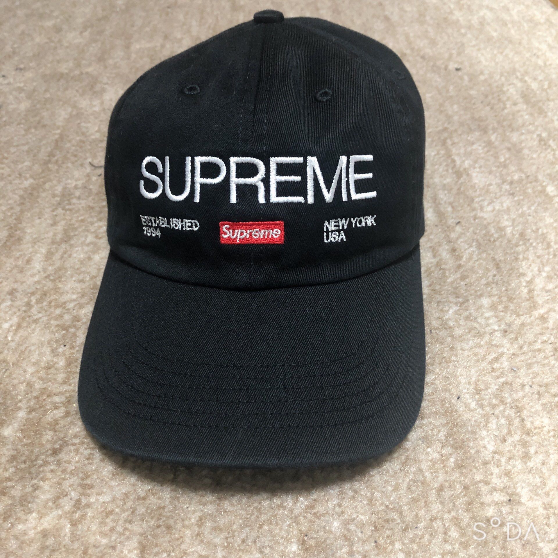 Supreme Est. 1994 6-Panel "Black"