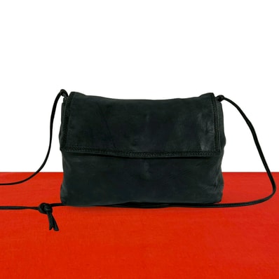 LOEWE ロエベ アナグラム ロゴ レザー ショルダーバッグ ブラック
35060