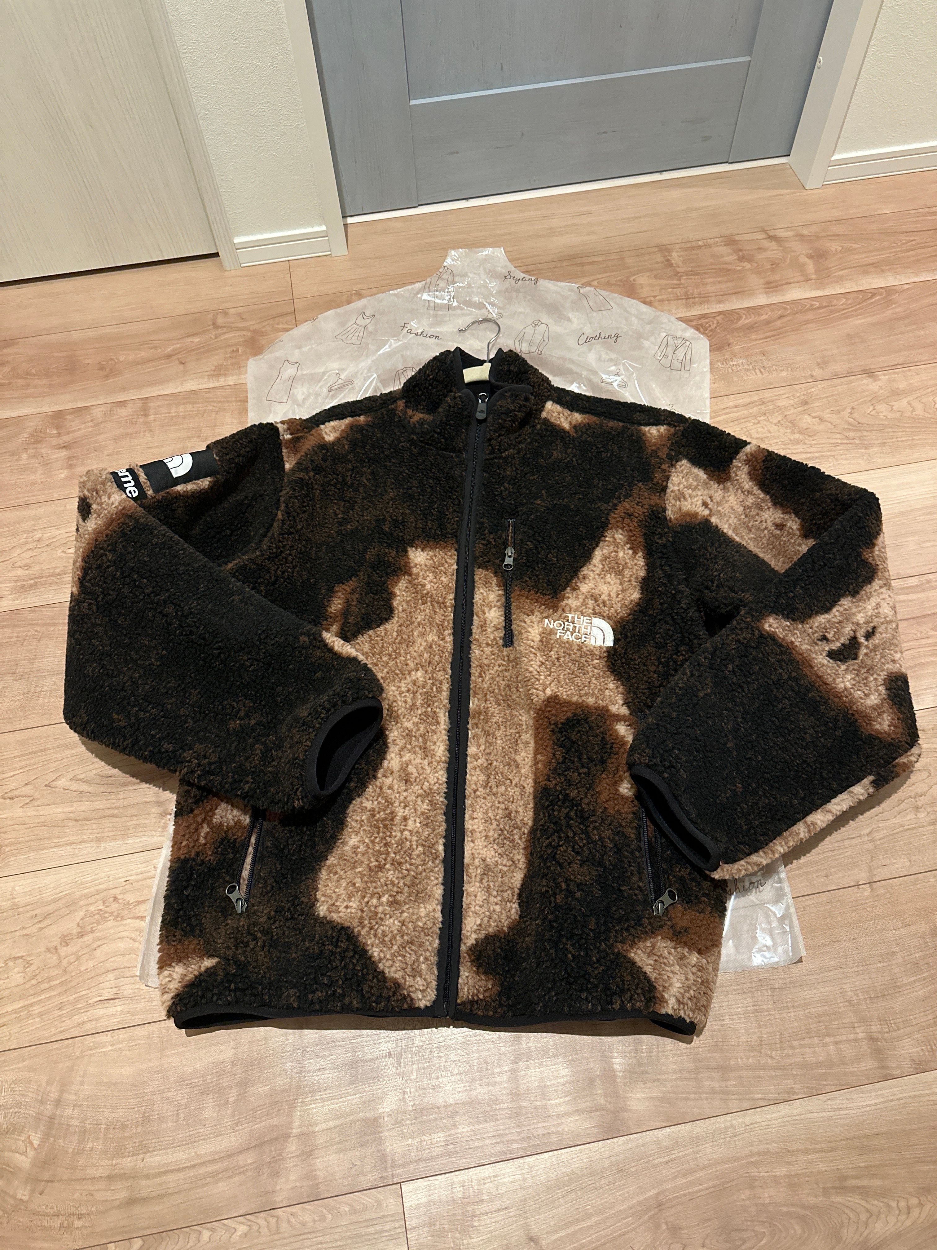 Supreme x The North Face Bleached Denim Print Fleece Jacket "Black"
