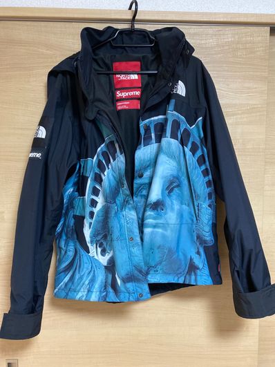 Supreme x The North Face Statue of Liberty Mountain Jacket "Black"