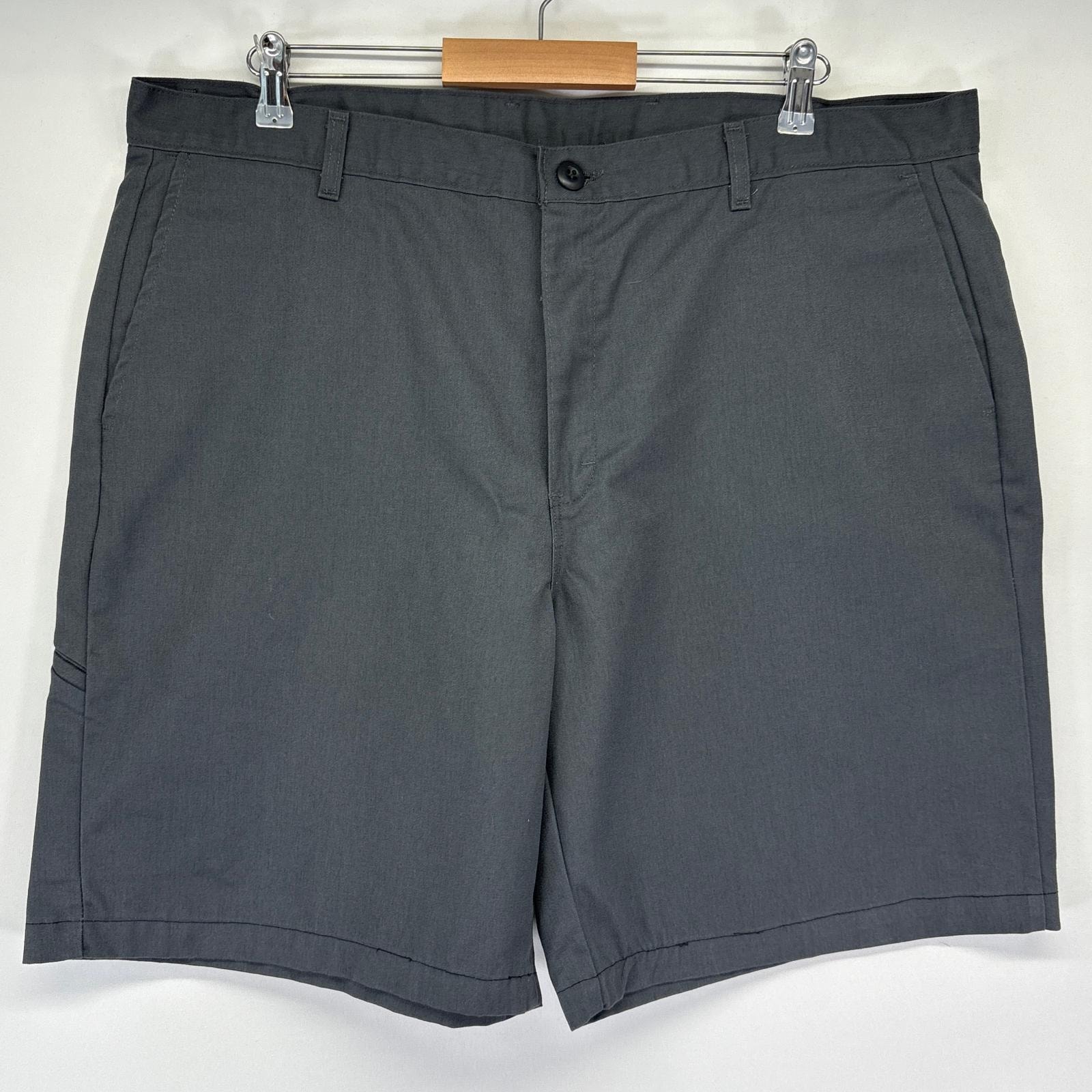 古着 ディッキーズ Dickies ショートパンツ ワーク 大きいサイズ ハーフ 半ズボン 短パン ワンポイント w42  ダークグレー系 メンズ