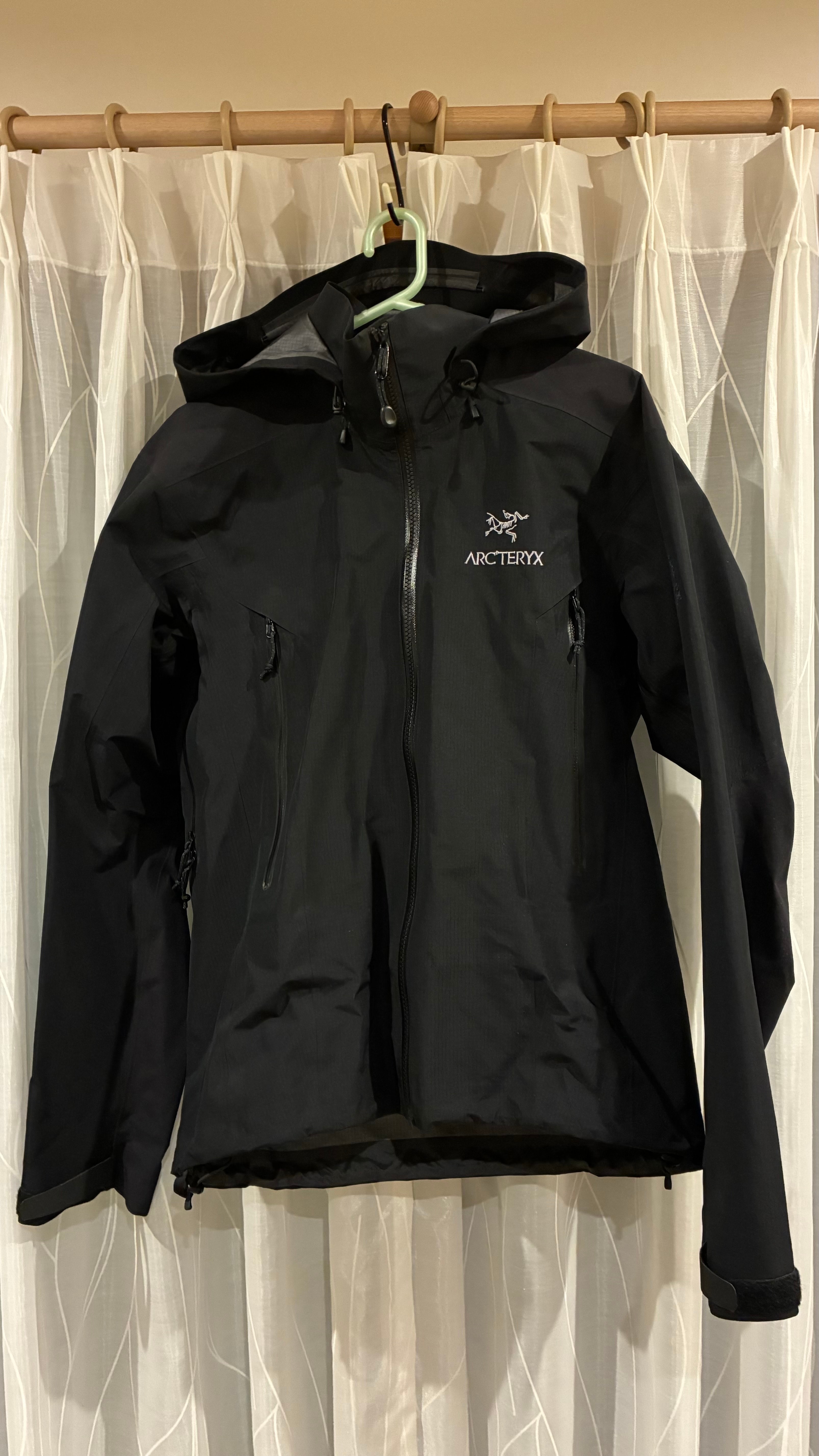 ARC’TERYX Squamish Jacket (Men's S) 中古良品 ARC'TERYX Squamish Hoody Men's 