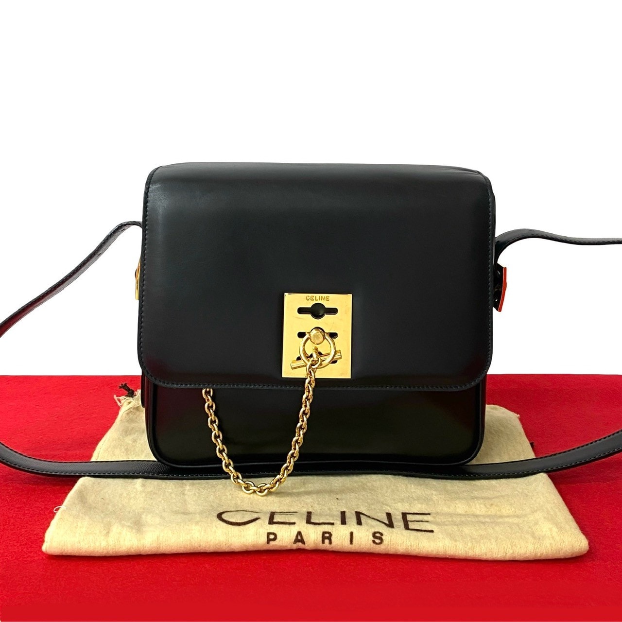 CELINE セリーヌ ロゴ リング 金具 カーフ レザー ショルダーバッグ ブラック
 20527