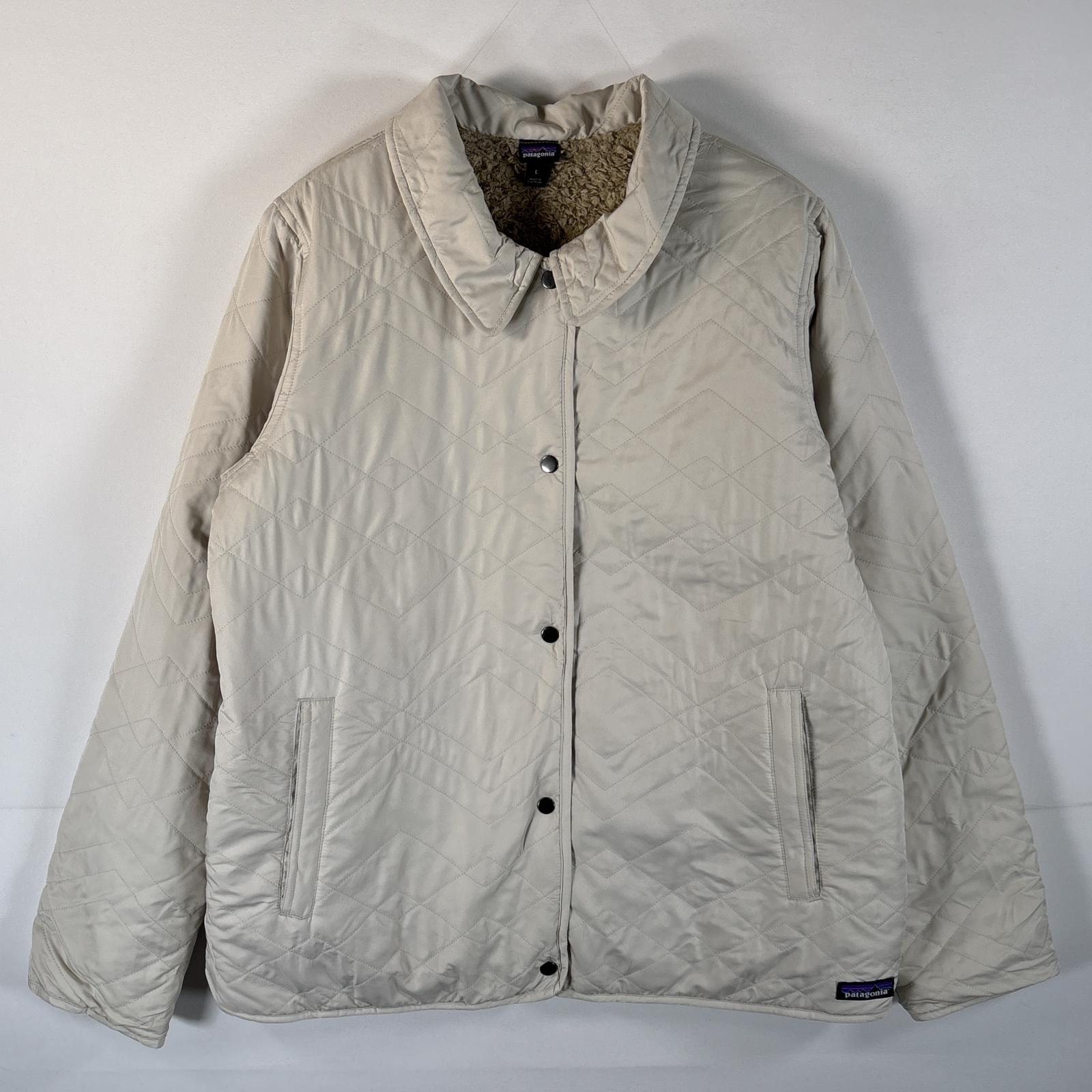 古着 パタゴニア patagonia 中綿ジャケット キルティングジャケット 裏ボア ワンポイントロゴ スナップボタン FA16 L  ベージュ レディース