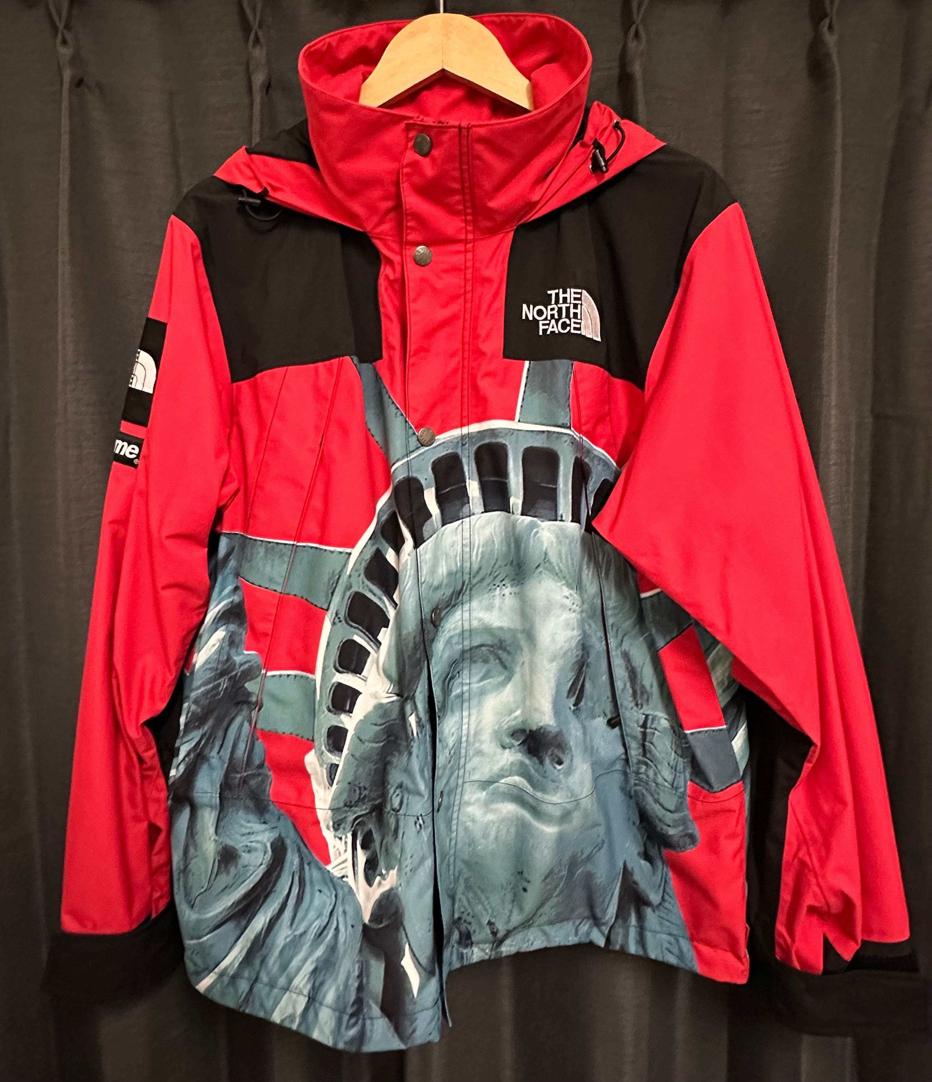 Supreme x The North Face Statue of Liberty Mountain Jacket "Red"