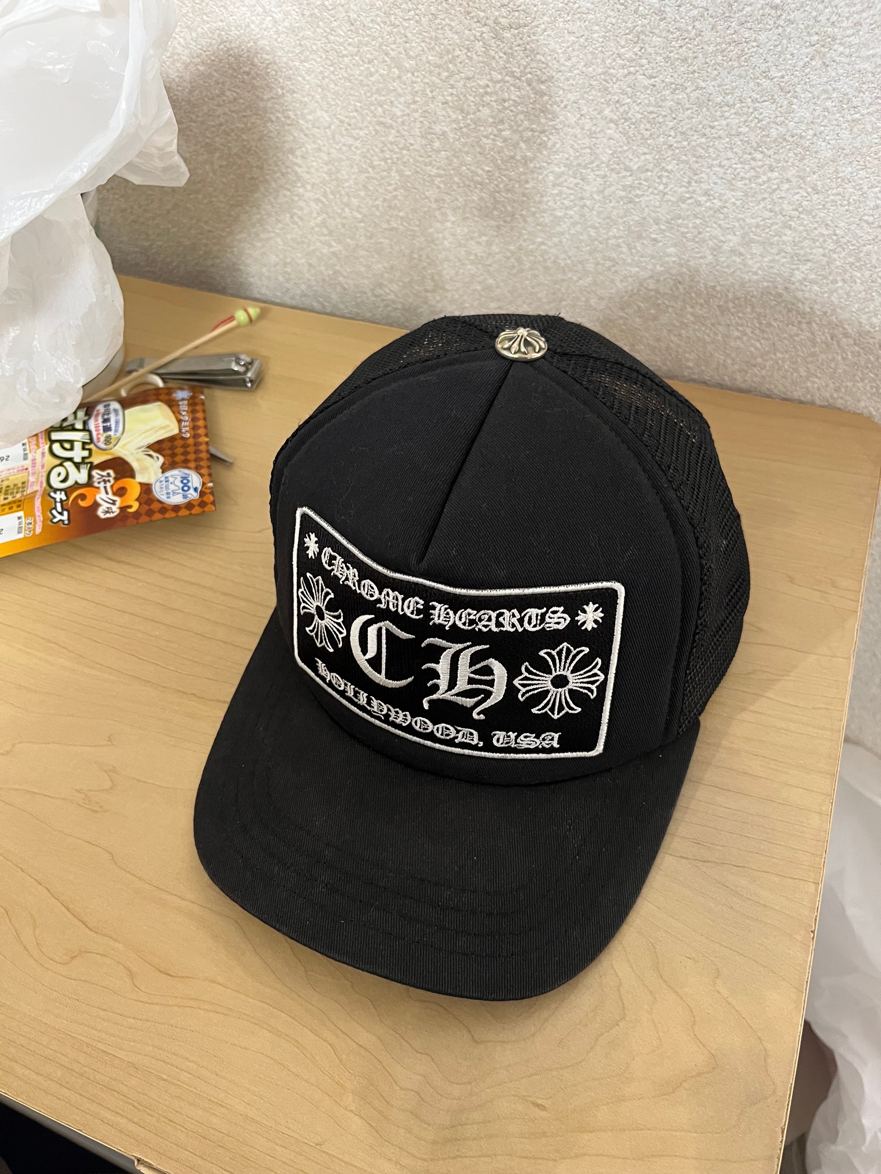 クロムハーツ トラッカー キャップ CH "ブラック"