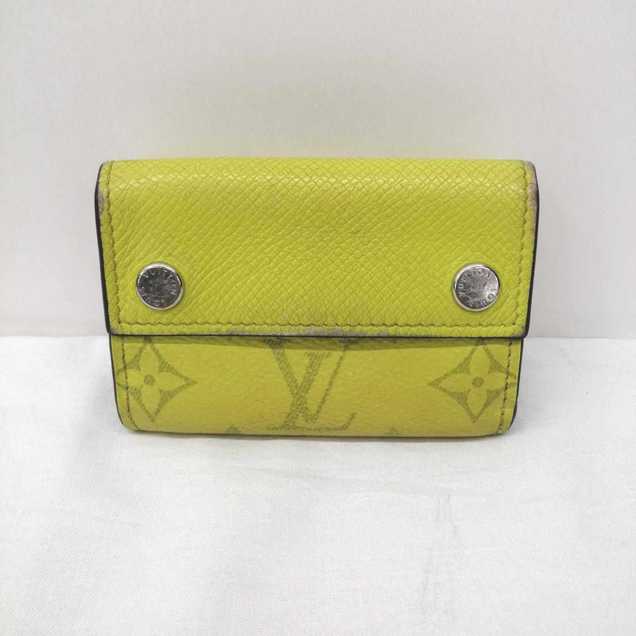 Louis Vuitton Discovery Compact Wallet Taigarama "Jaune"