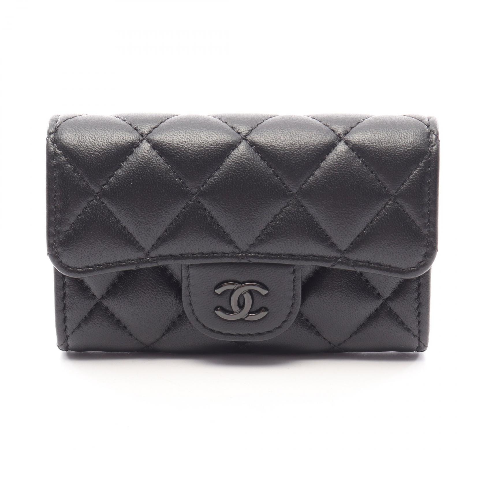 シャネル CHANEL クラシック フラップ マトラッセ カードケース アクセサリー ラムスキン(羊革) レディース ブラック系 AP0214 【中古】