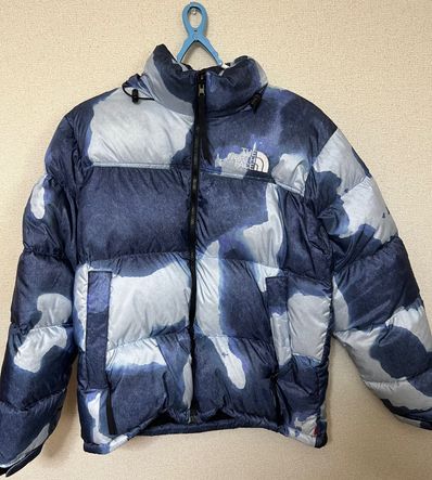 Supreme x The North Face Bleached Denim Print Nuptse Jacket "Indigo"