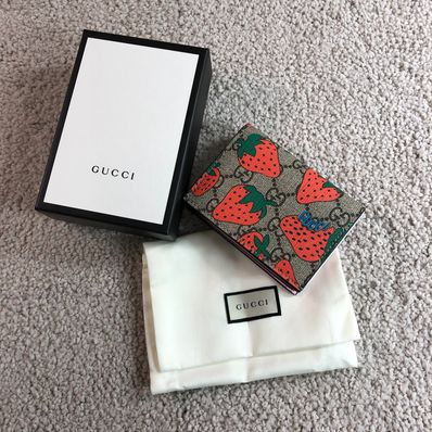Gucci GG Supreme Compact Wallet Strawberry "Beige/Red"