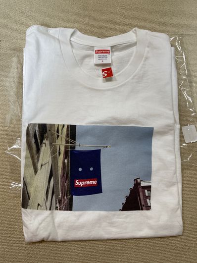 Supreme Banner Tee "White"
