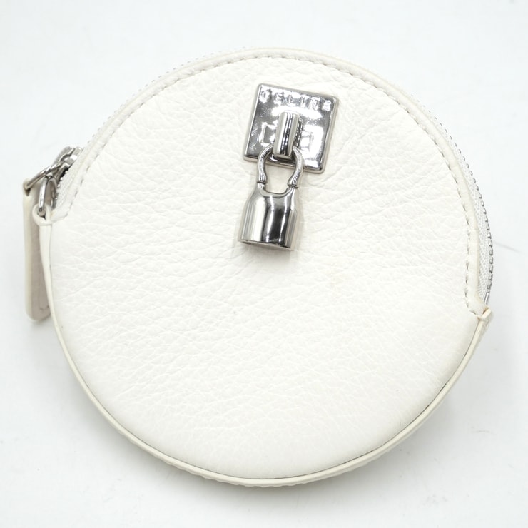 CELINE(セリーヌ)ラウンド型コインケース 小銭入れ ホワイト レザー シルバー金具 パドロックモチーフ レディース【中古】