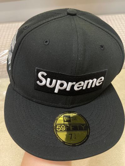 Supreme Money Box Logo New Era "Black"