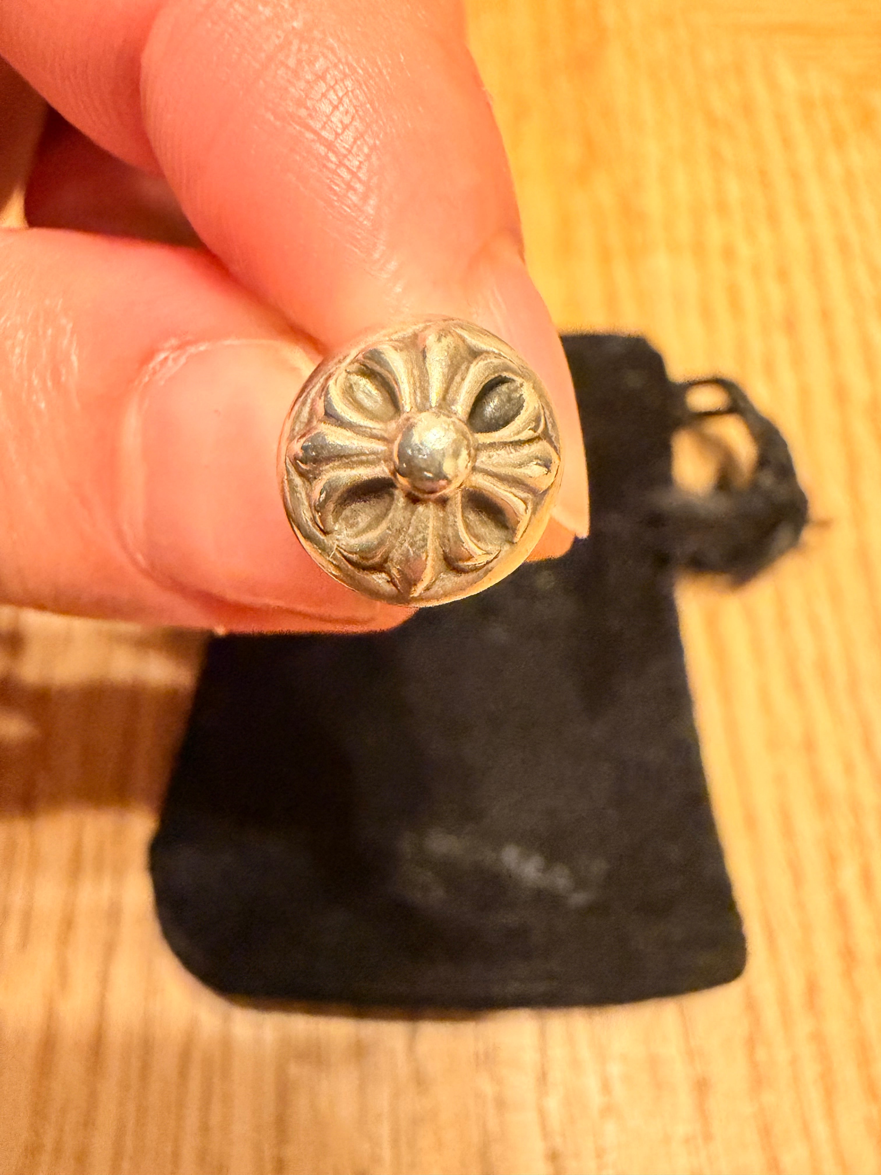 クロムハーツ クロスボール スタッド ピアス "シルバー"