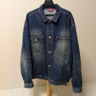 Supreme Distressed Selvedge Trucker Jacket (25FW) "Washed Indigo"