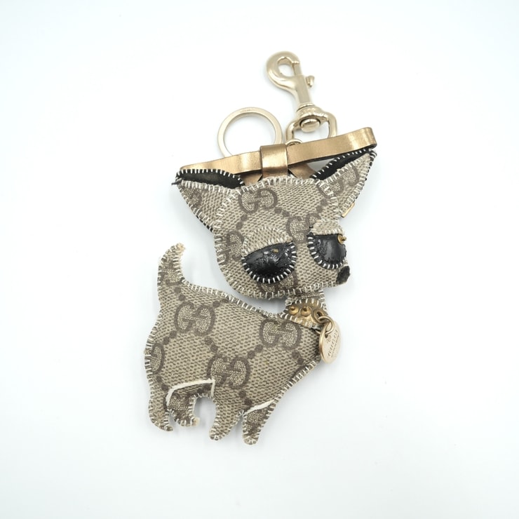 GUCCI(グッチ)グッチョリ チワワ バッグチャーム キーホルダー GG柄 PVC レザー ゴールド金具 レディース【中古】