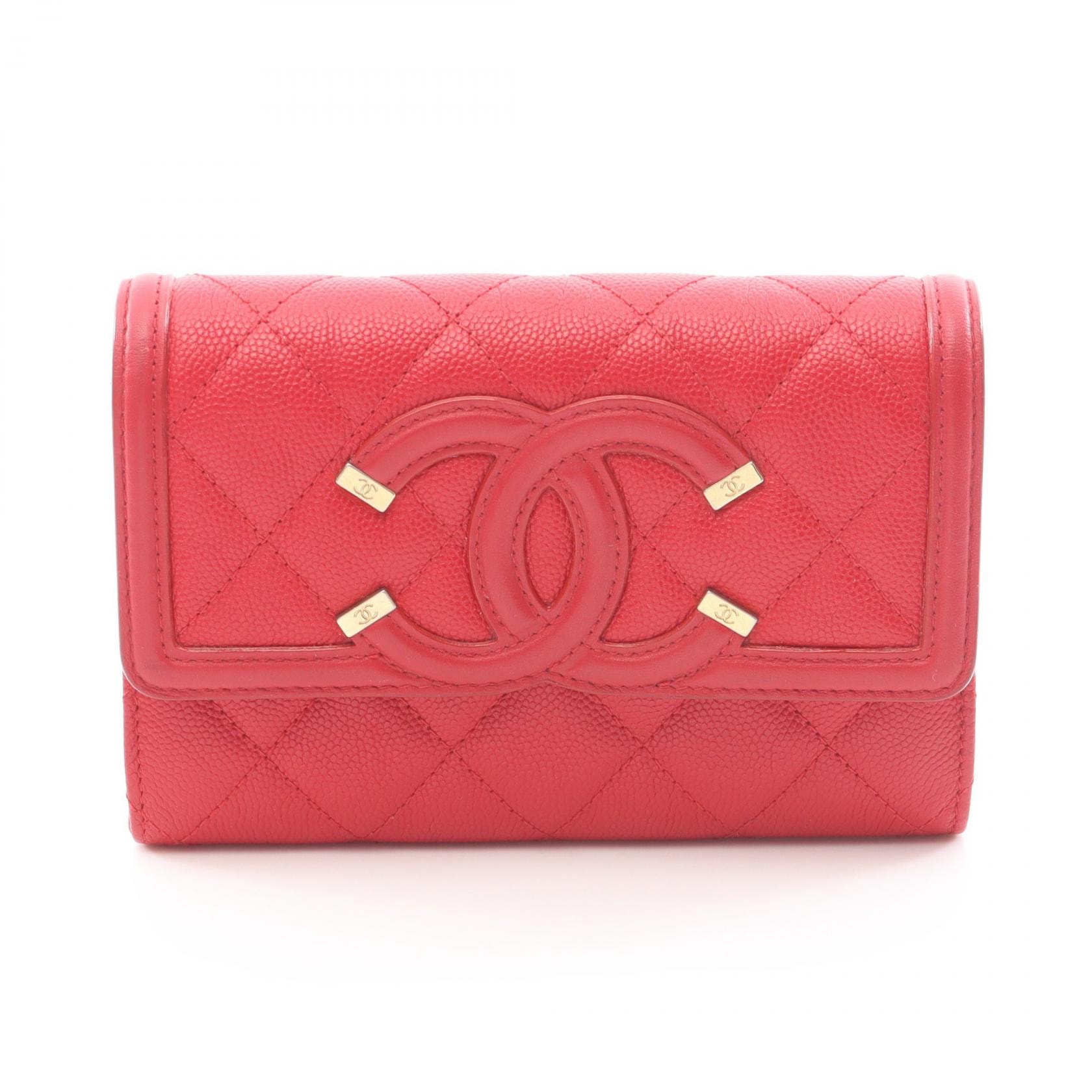 シャネル CHANEL CCフィリグリー マトラッセ 二つ折り財布 財布 キャビアスキン(グレインドカーフ) レディース レッド系 【中古】