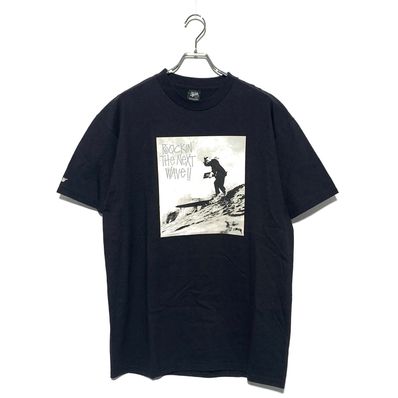 STUSSY ROCKIN" THE NEXT WAVE TEE Black