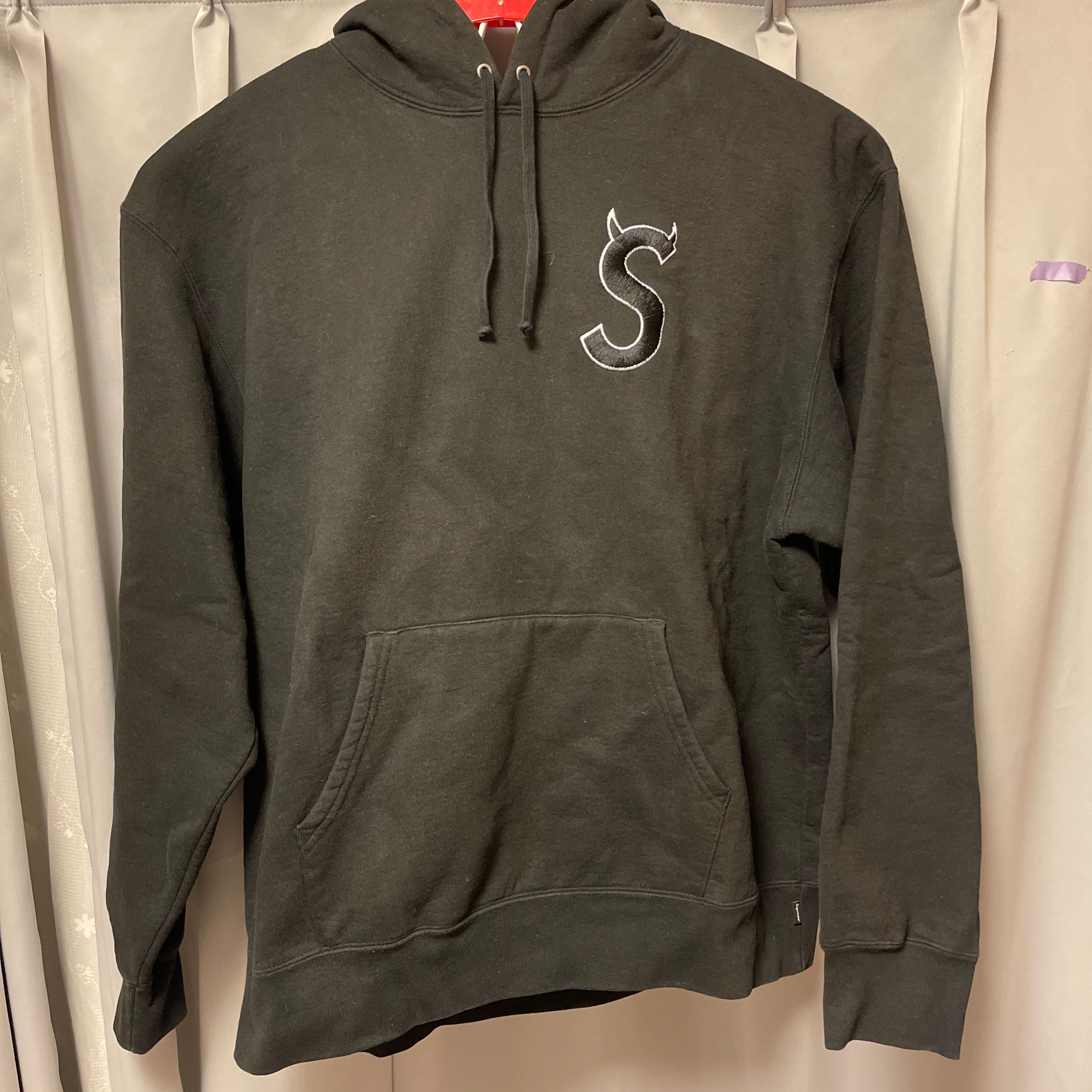 Supreme S Logo Hooded Sweatshirt "Black" (22FW)