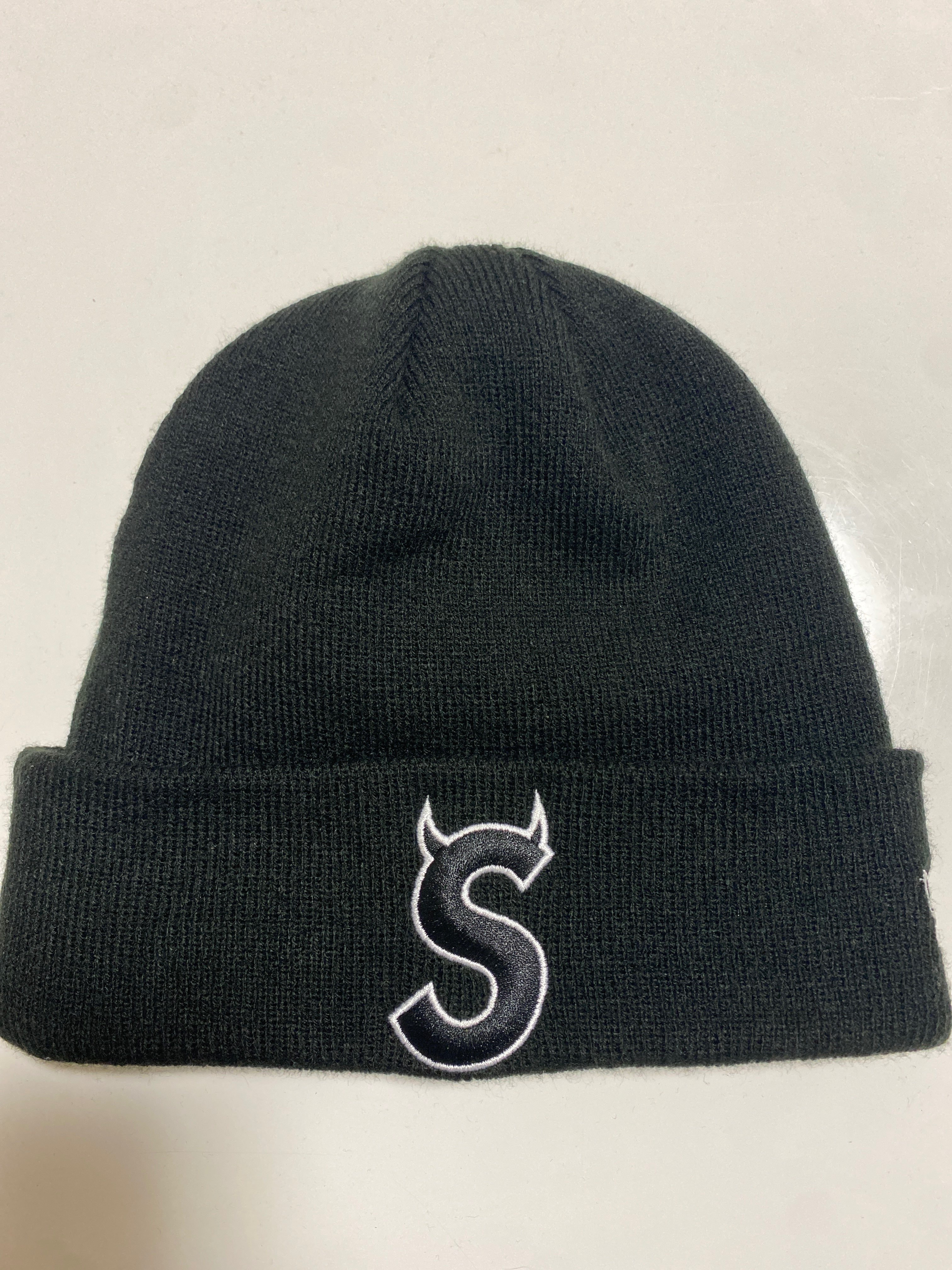 Supreme New Era S Logo Beanie "Black" (22FW)