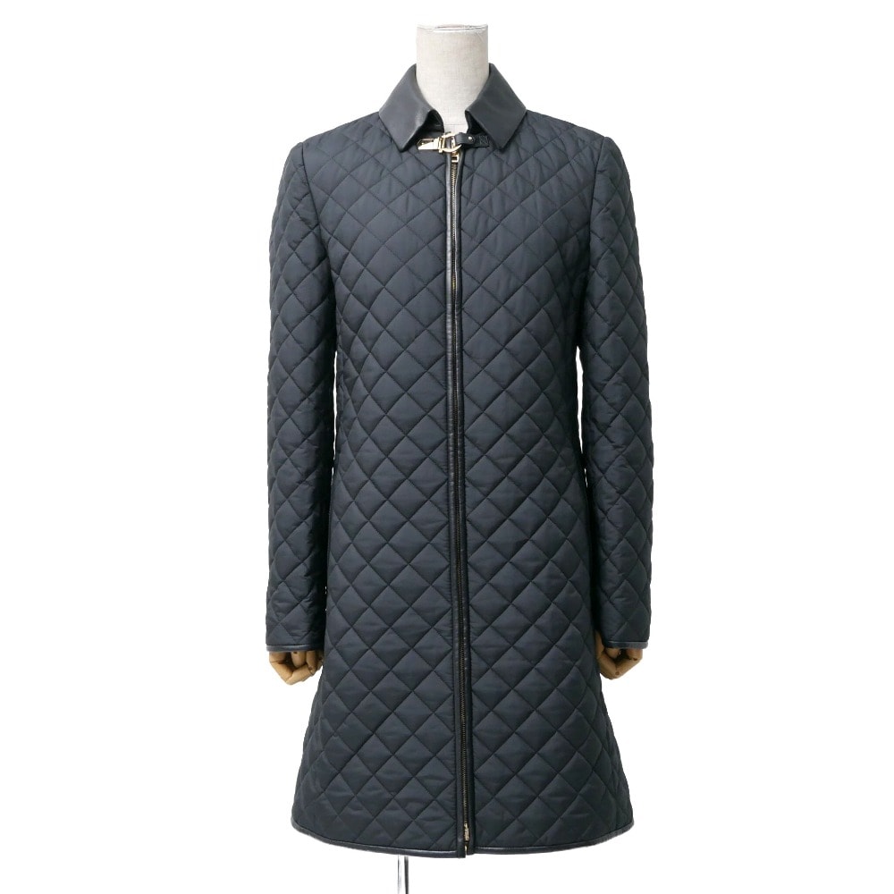 ■美品■Salvatore Ferragamo サルヴァトーレフェラガモ コート サイズ40 キルティング ガンチーニ金具 イタリア製 ブランド古着【中古】20260112/RA7153