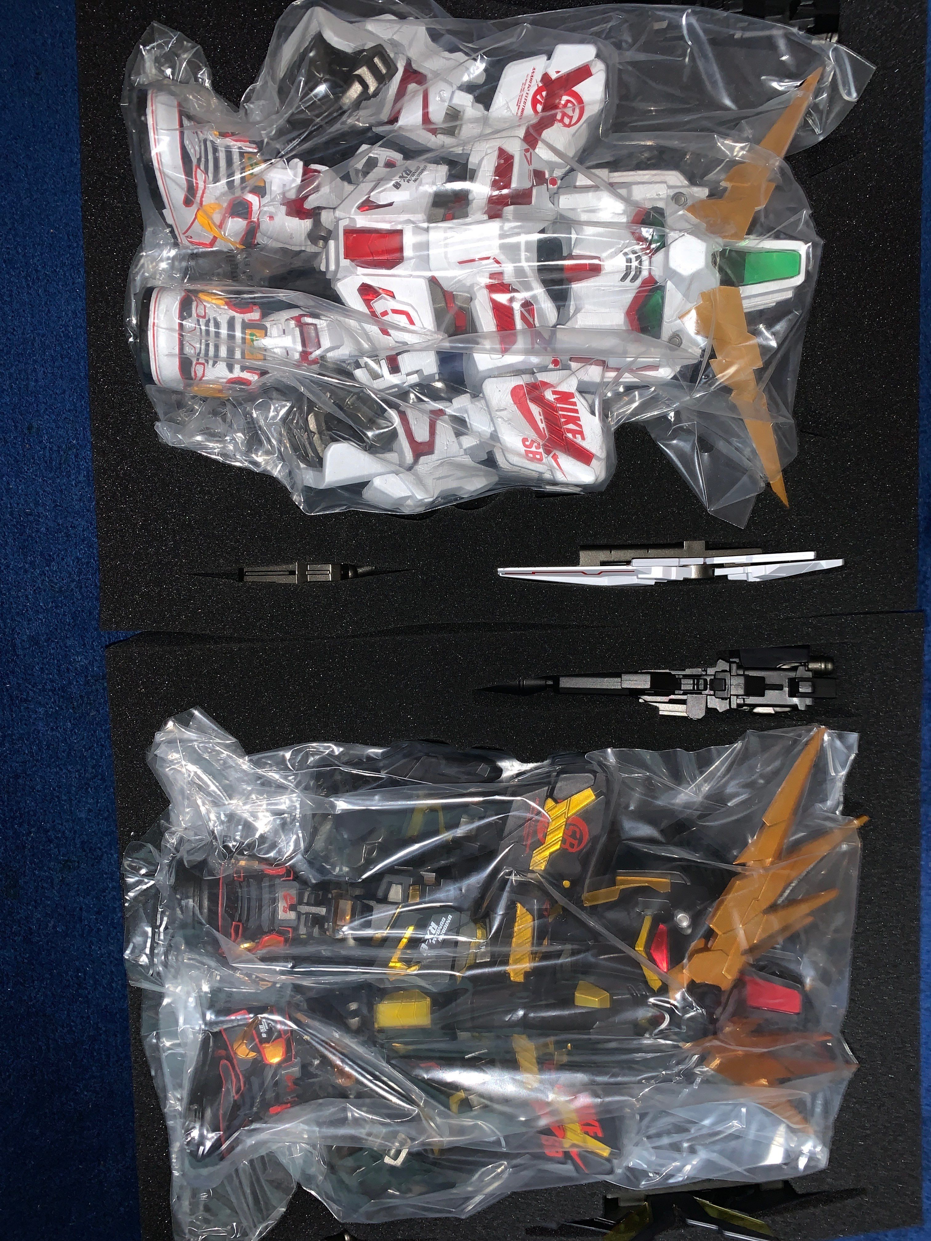 QMSV RX-0 Unicorn Gundam Destroy Mode Ver.Nike SB 