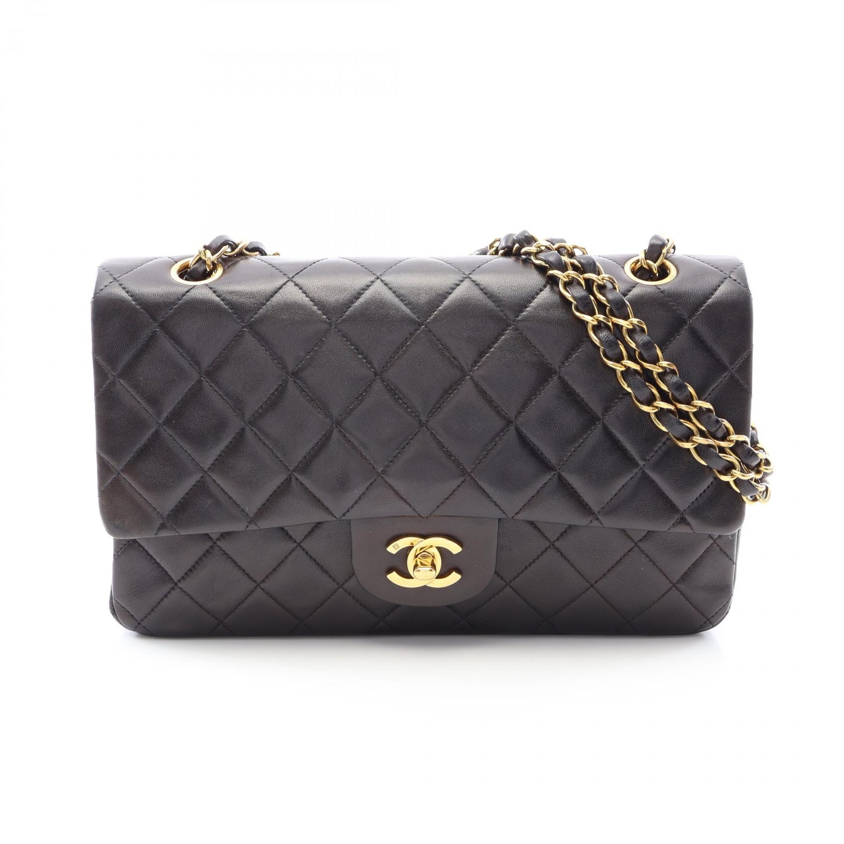 シャネル CHANEL マトラッセ Wフラップ ショルダーバッグ バッグ ラムスキン(羊革) レディース ブラック系 【中古】