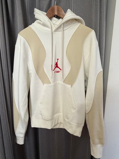 OFF-WHITE / Jordan Hoodie "White"