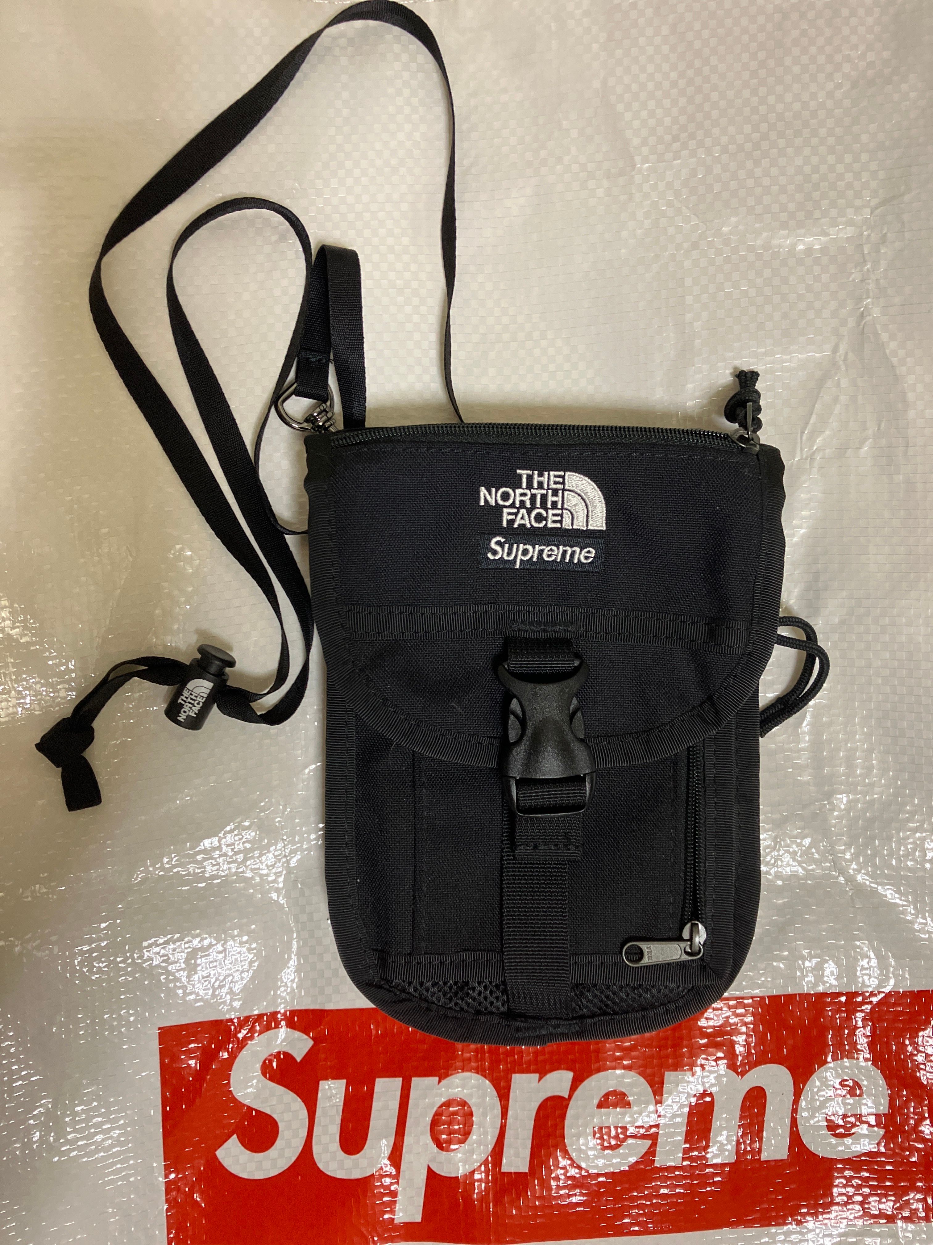 Supreme x The North Face RTG Utility Pouch 