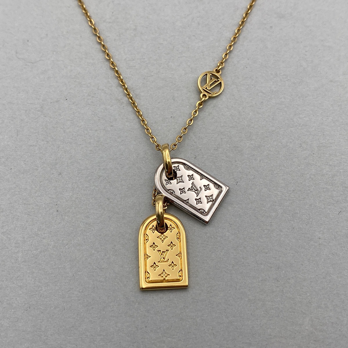 LOUIS VUITTON ルイ・ヴィトン ネックレス ナノグラム M63141 メタル ゴールド シルバー レディース【中古】