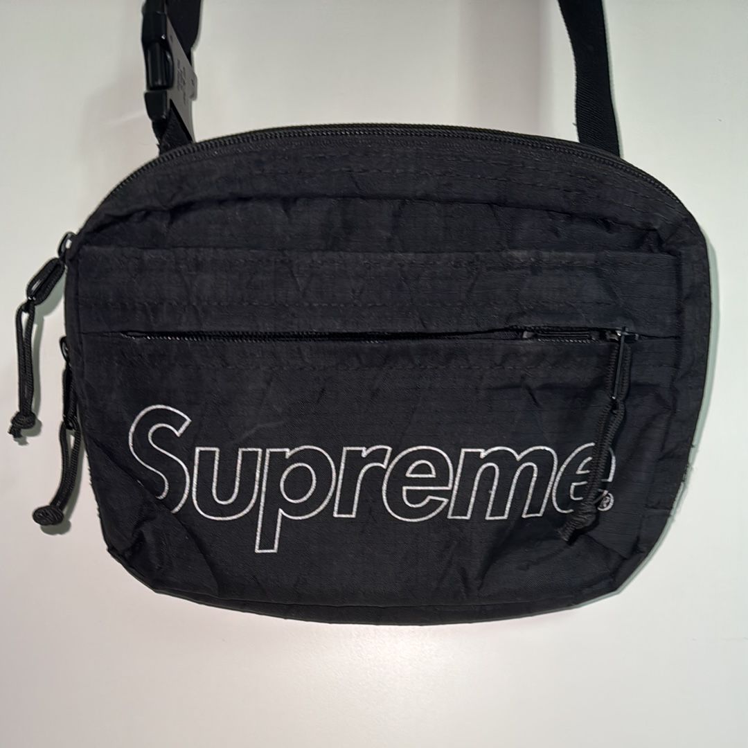 Supreme 18FW Shoulder Bag 
