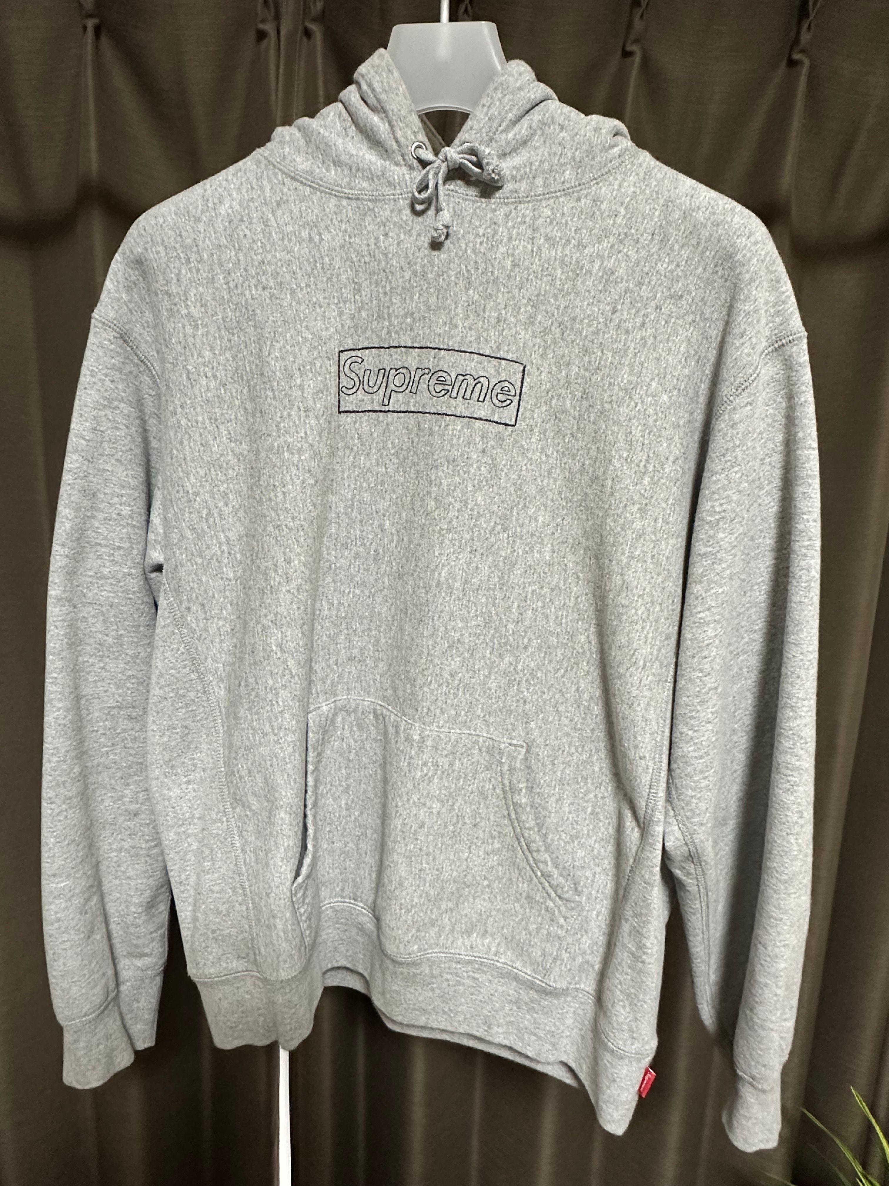 Supreme KAWS Chalk Logo Hooded Sweatshirt "Grey"(2021)