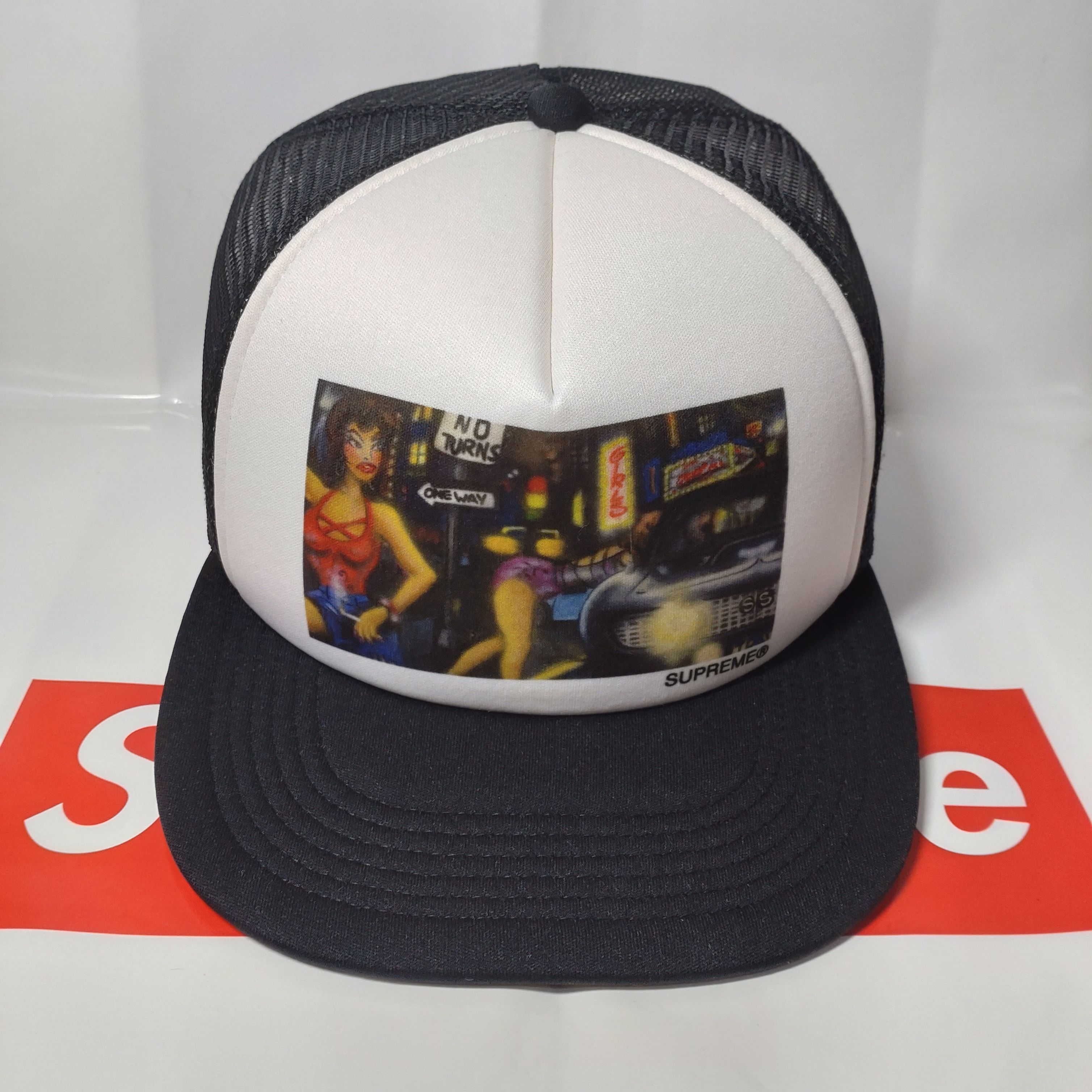 Supreme Lady Pink Mesh Back 5-Panel "Black"