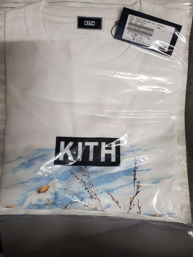 KITH MRRORS IN THE SKY