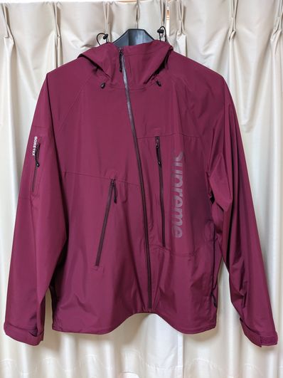 Supreme GORE-TEX Paclite Shell Jacket "Burgundy"