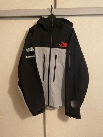 Supreme x The North Face Taped Seam Shell Jacket "Grey"