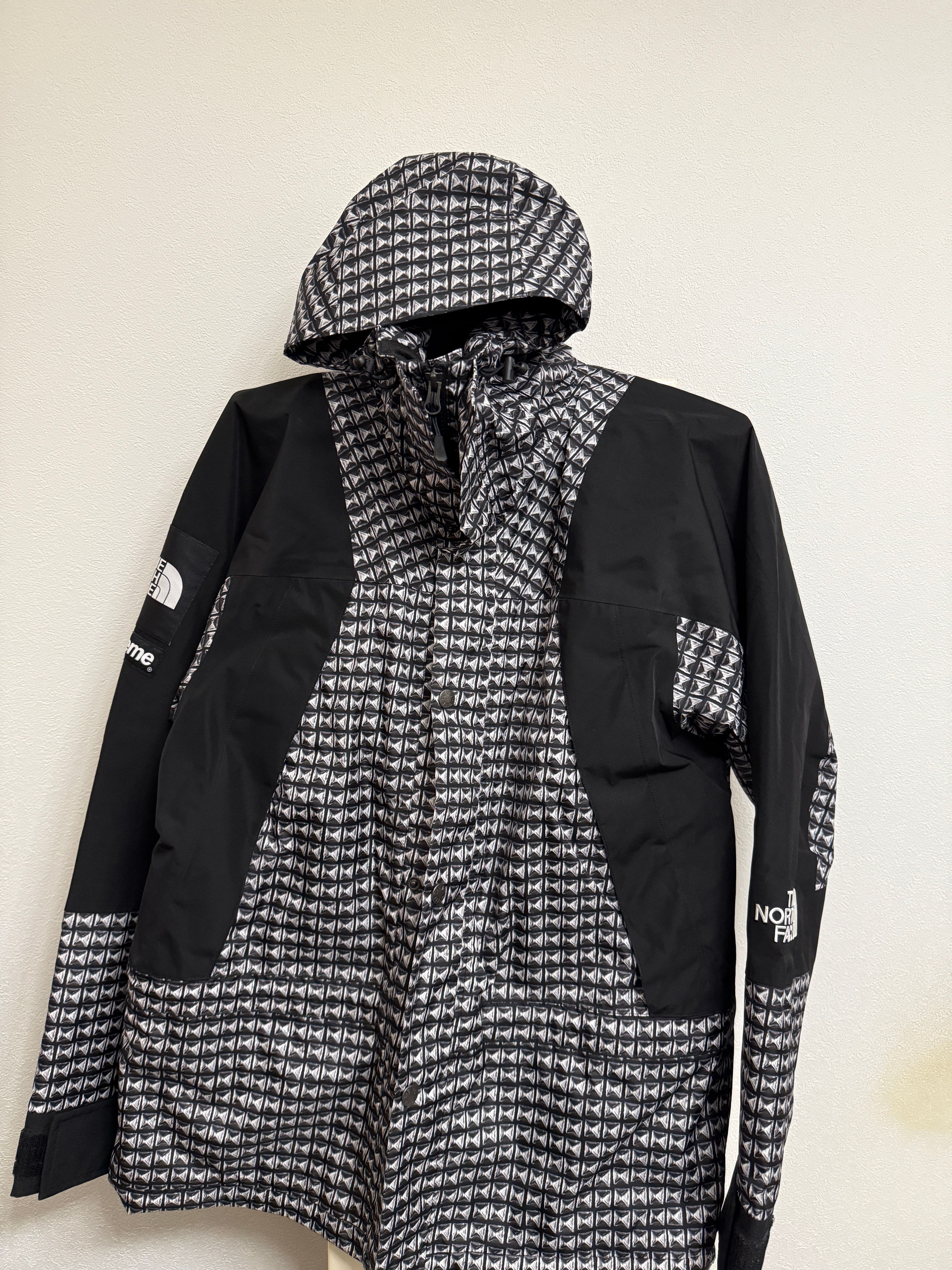 Supreme x The North Face Studded Mountain Light Jacket "Black"