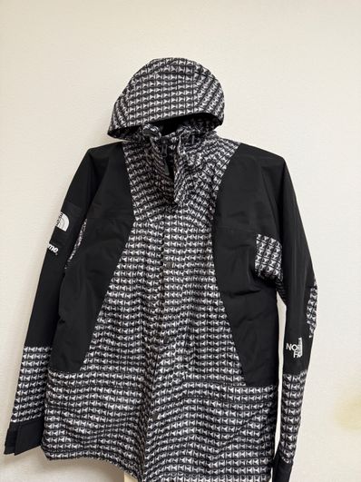 Supreme x The North Face Studded Mountain Light Jacket "Black"