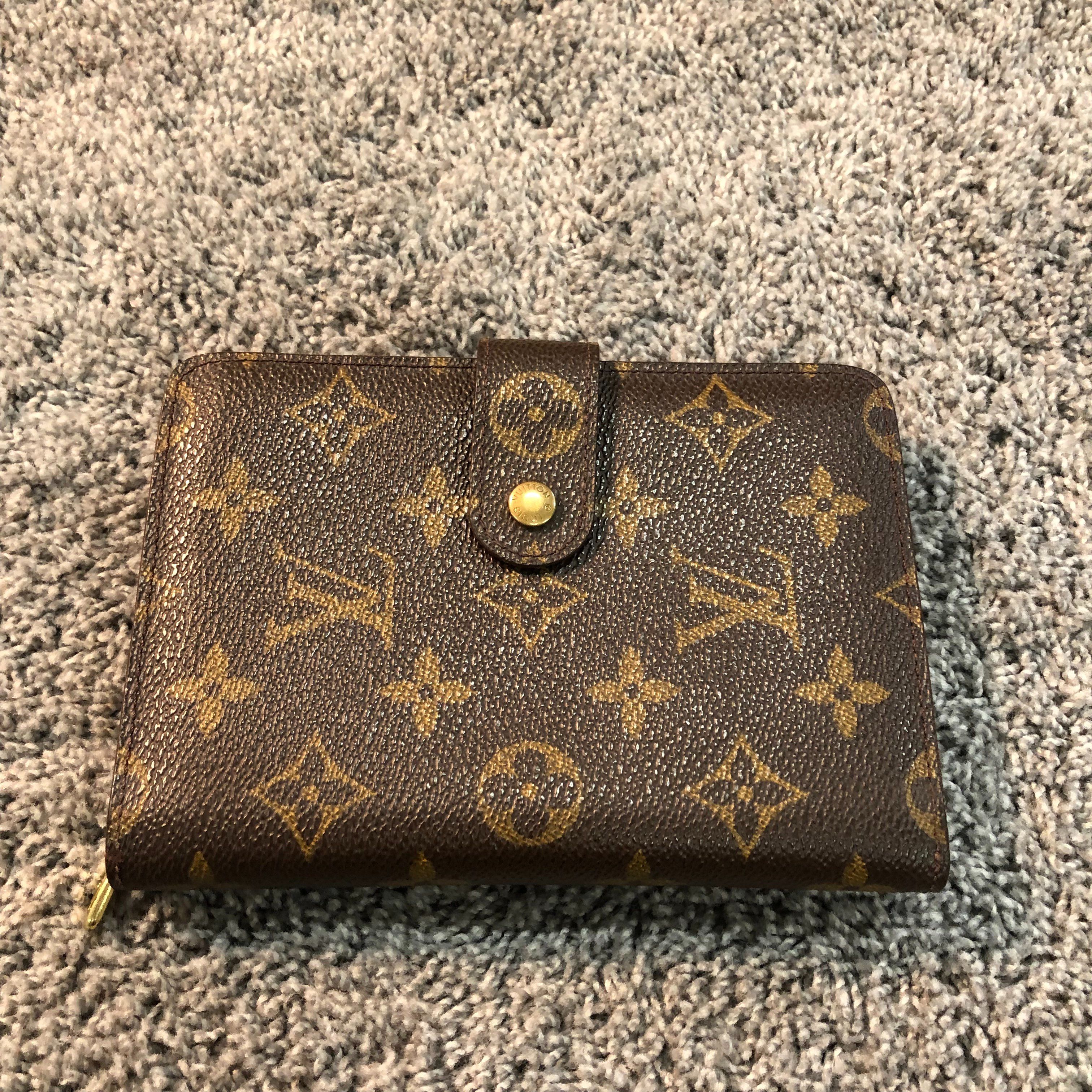 Louis Vuitton Monogram Porte Papier Zip