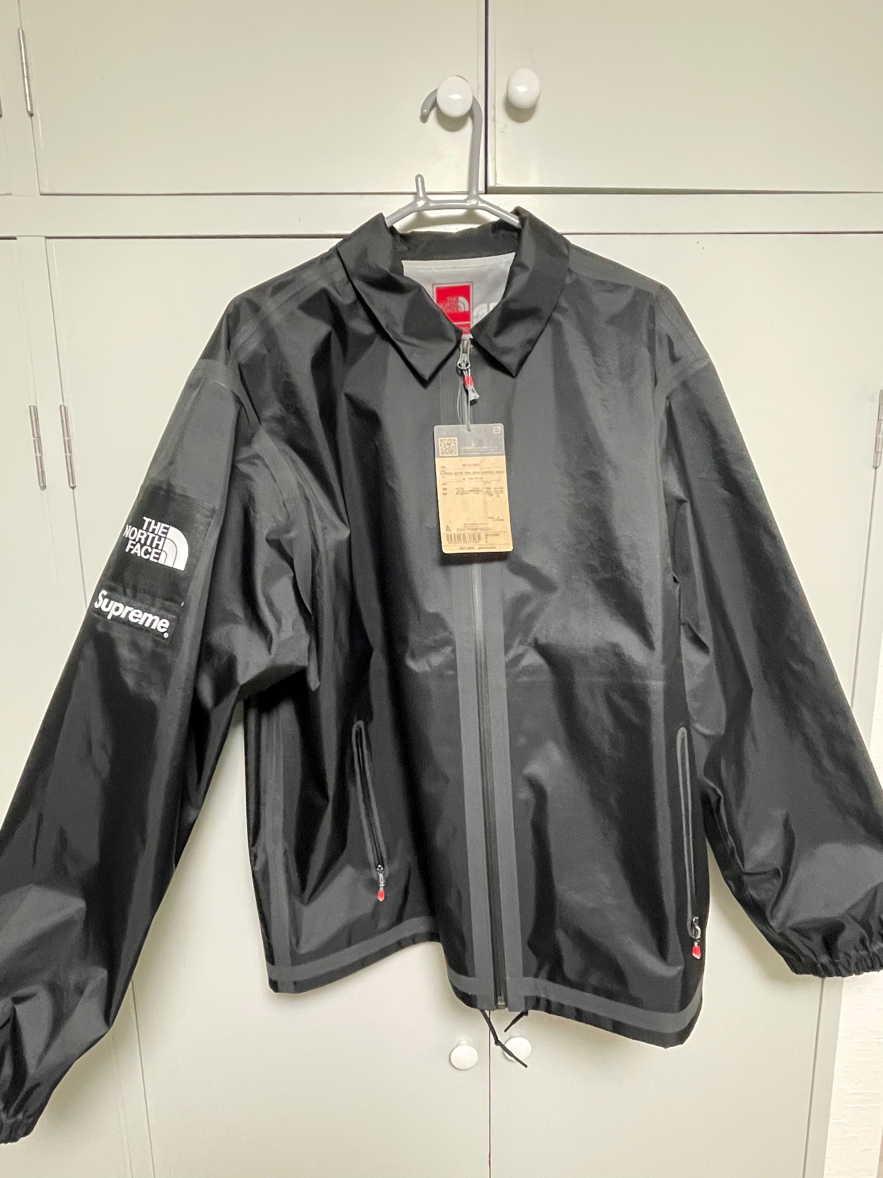 Supreme x The North Face Summit Series Outer Tape Seam Coaches Jacket "Black"