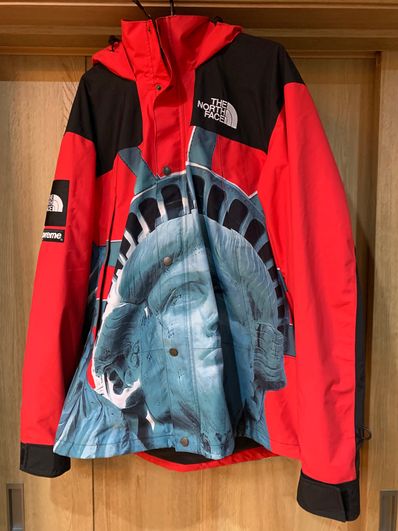 Supreme x The North Face Statue of Liberty Mountain Jacket "Red"