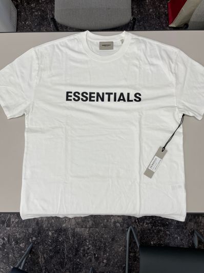 FEAR OF GOD ESSENTIALS 3D Silicon Applique Boxy T-Shirt "White"