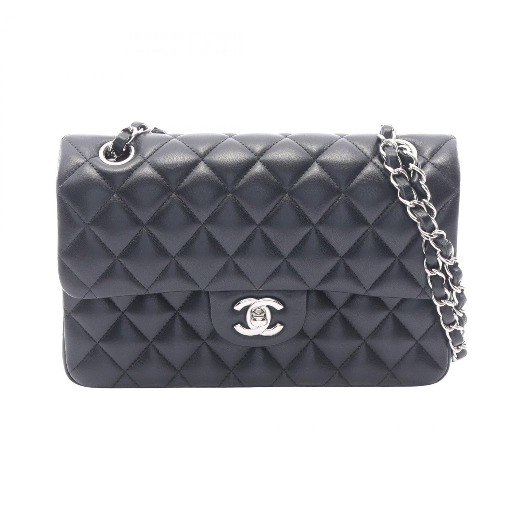 シャネル CHANEL マトラッセ Wフラップ ショルダーバッグ バッグ ラムスキン(羊革) レディース ブラック系 【中古】