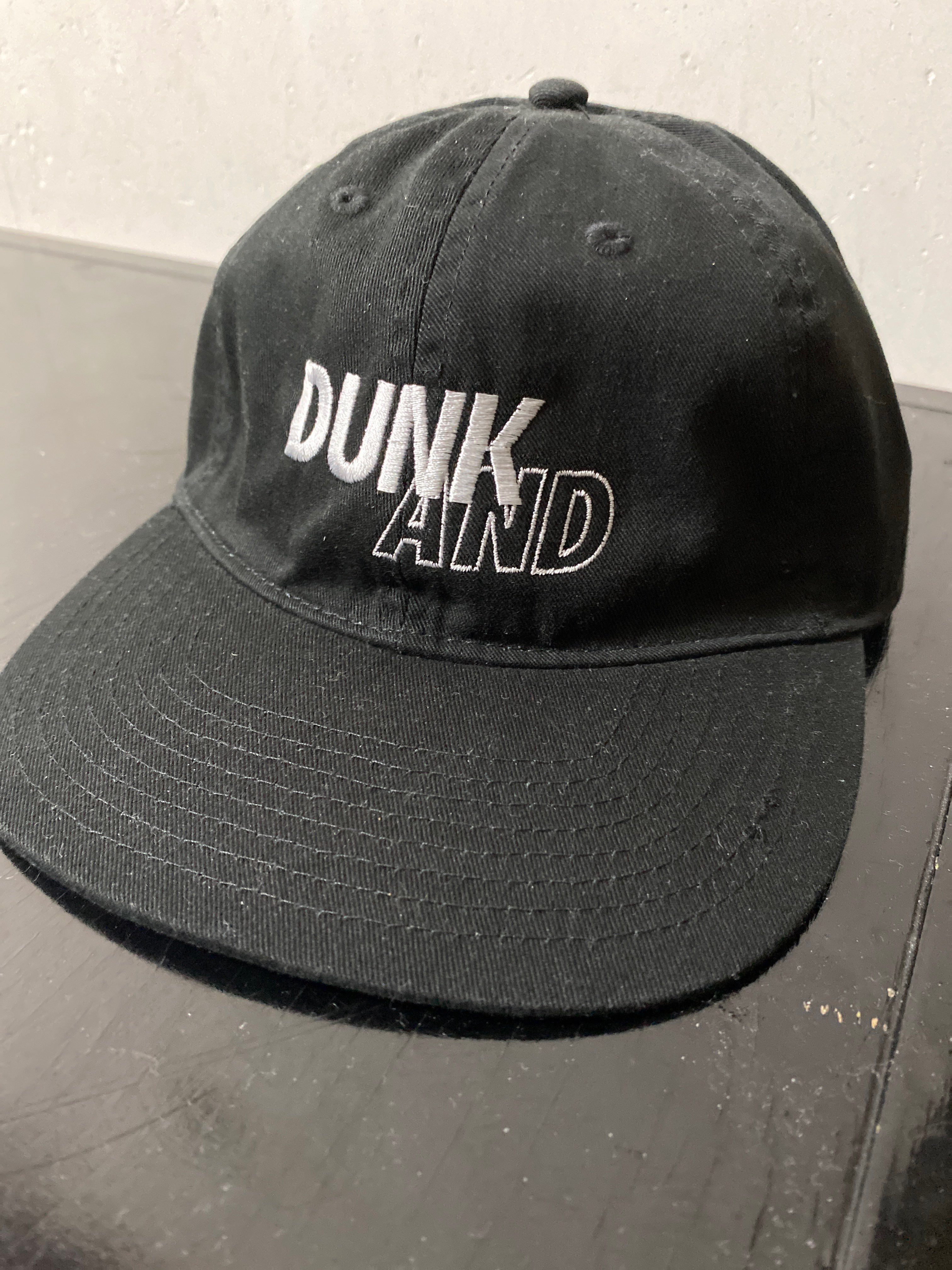SNKRDUNK × WIND AND SEA Cap "Black/White"