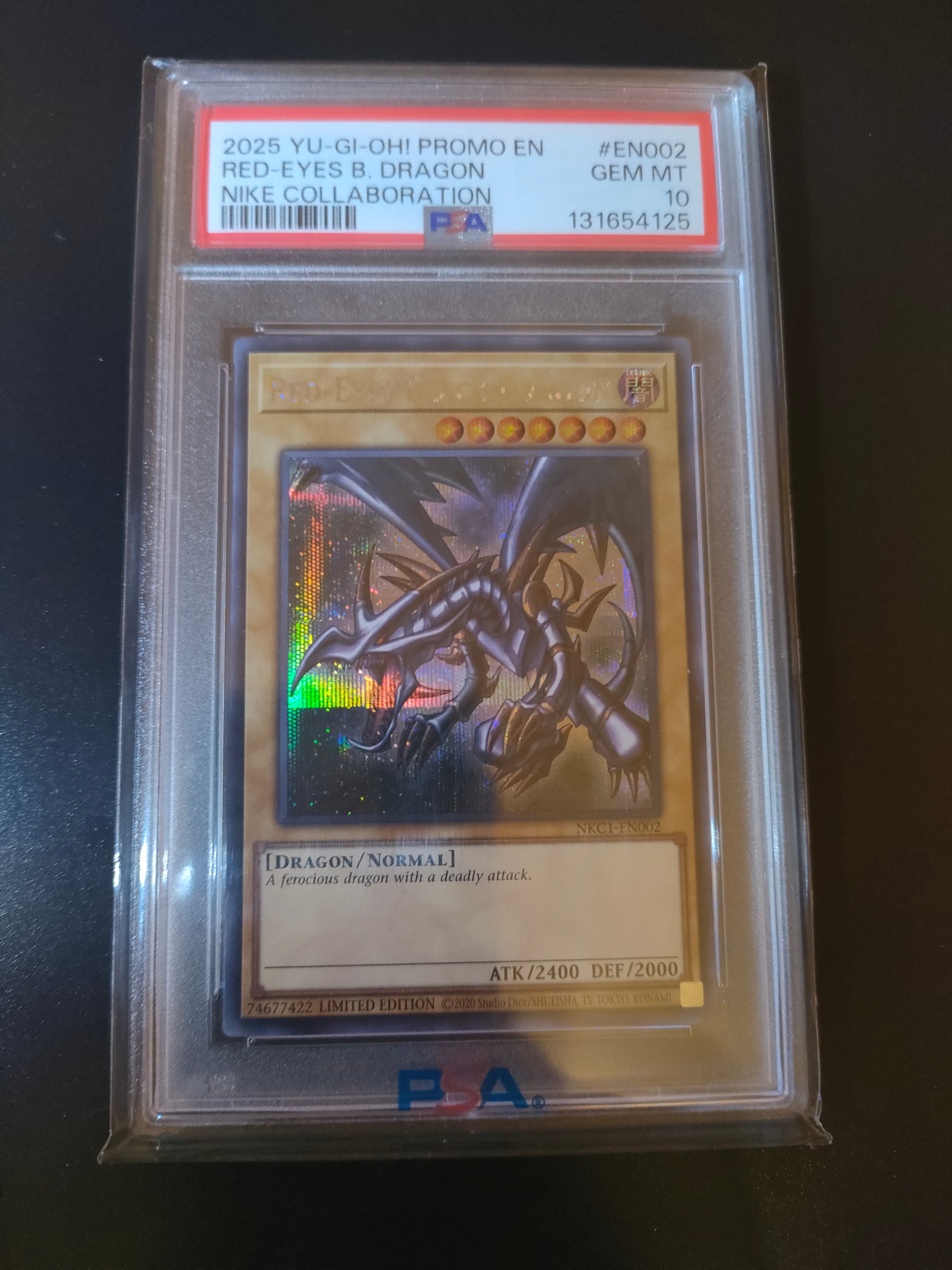 状態A】真紅眼の黒竜 SE [NKC1-EN002](遊戯王 x ナイキ エアーマックス