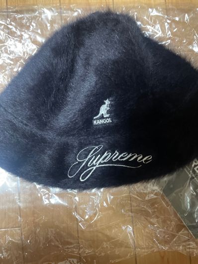 Supreme / Kangol Furgora Casual "Black"