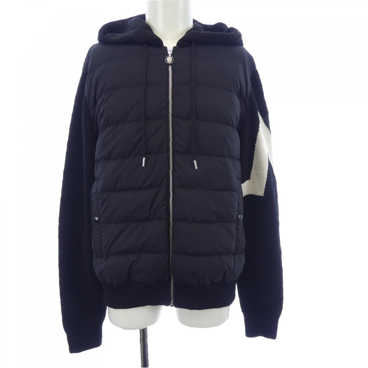 モンクレール MONCLER 41365/00 ダウンジャケット