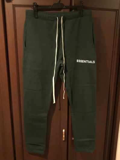 FEAR OF GOD Essentials Graphic Drawstring Sweatpants "Green"