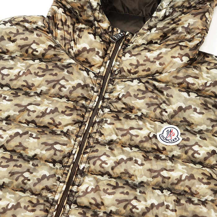 B (目立った傷や汚れなし)】SALE【美品】MONCLER モンクレール ダウン B (目立った傷や汚れなし)】SALE【美品】MONCLER モンクレール ダウン