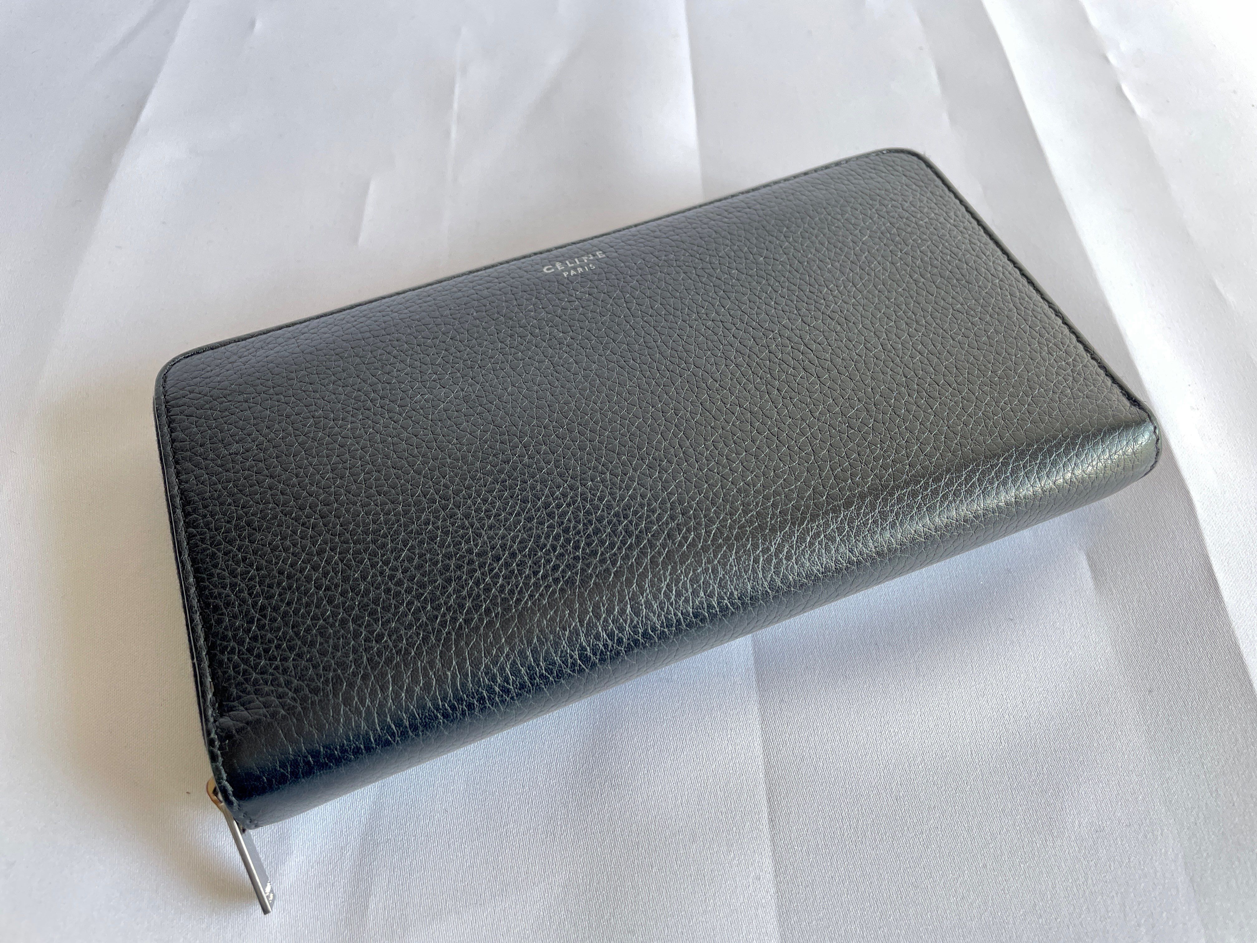 CELINE Large Zipped Wallet "Black"